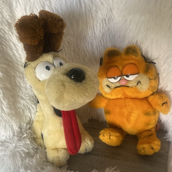 Vintage Garfield’s friend Odie Stuffed Animal - Picture 9 of 9
